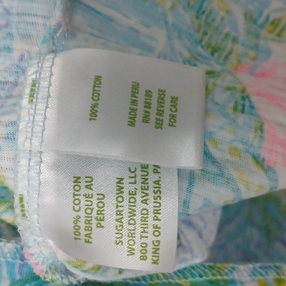 Lilly Pulitzer Floral V-Neck Top, Sz small, pre-loved,  good conditions - Picture 3 of 4